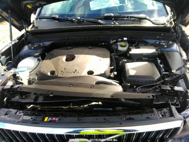 2022 Volvo XC40, VIN: YV4162ULXN2787020