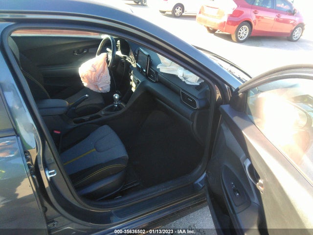 2020 Hyundai Veloster, VIN: KMHTH6AB5LU023226