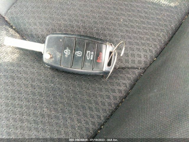 5XXGT4L30GG030921 KIA Optima Lx