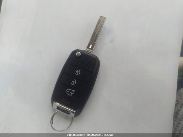 KNDPM3AC2L7757037 KIA Sportage Lx