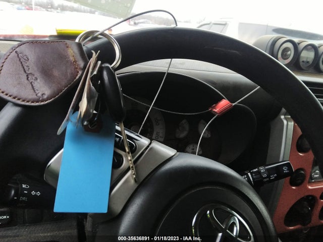 2014 Toyota FJ Cruiser, VIN: JTEBU4BF9EK198798
