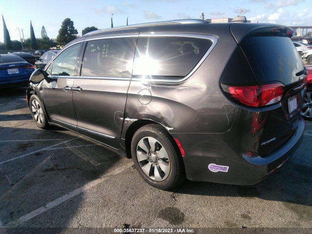 2017 Chrysler Pacifica Hybrid, VIN: 2C4RC1N75HR712533