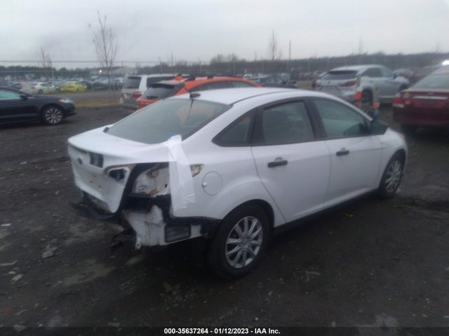 2016 FORD FOCUS S VIN: 1FADP3E23GL331145