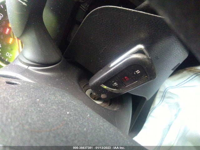 Toyota RAV4 LE 2019 2T3H1RFV8KW013357 Image 3