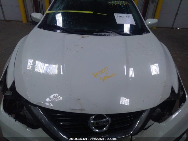 2018 Nissan Altima, VIN: 1N4AL3AP0JC264589