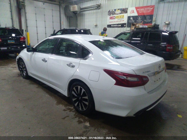 2018 Nissan Altima, VIN: 1N4AL3AP0JC264589