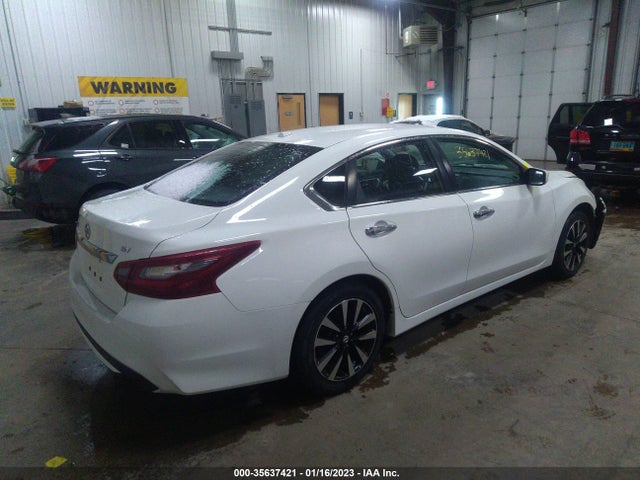2018 Nissan Altima, VIN: 1N4AL3AP0JC264589