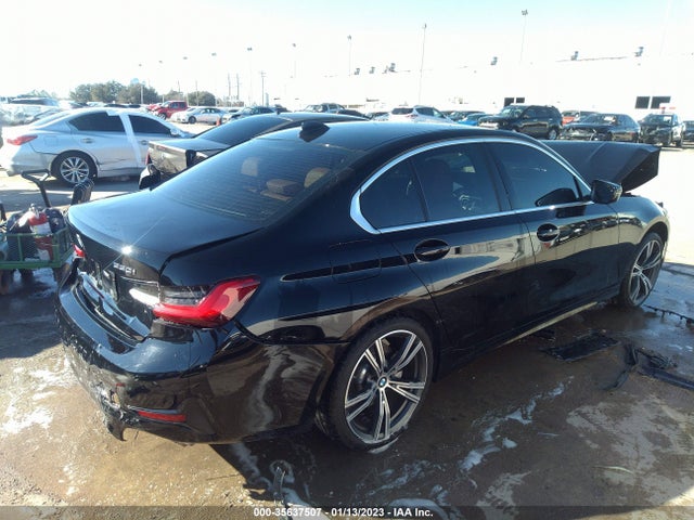 BMW 3 Series 330i 2021 3MW5R1J03M8B73021 Image 4