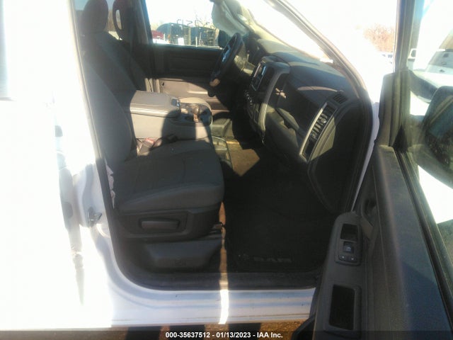 2016 Ram 1500, VIN: 1C6RR7KGXGS318391