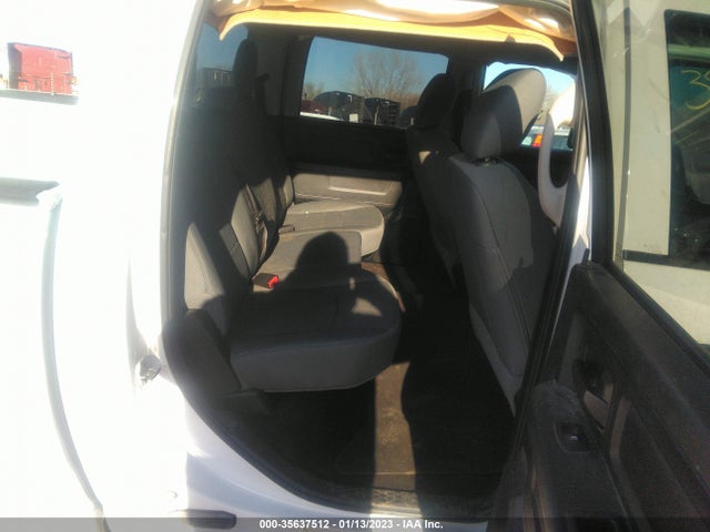 2016 Ram 1500, VIN: 1C6RR7KGXGS318391