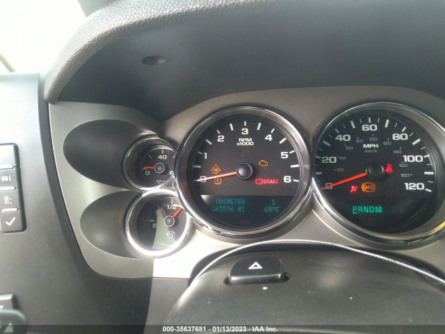 2011 CHEVROLET SILVERADO 1500 LT VIN: 3GCPCSE04BG215647