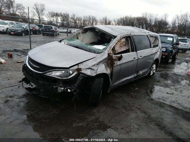 Chrysler Pacifica Touring Plus 2017 2C4RC1BG6HR768467 Image 2