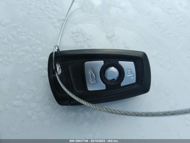 2013 Bmw 3 Series 328i მანქანა იყიდება აუქციონზე, vin: WBA3C1C52DF441551, აუქციონის ნომერი: 35637749