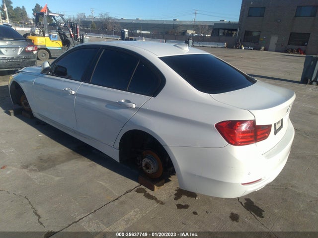 2013 Bmw 3 Series 328i მანქანა იყიდება აუქციონზე, vin: WBA3C1C52DF441551, აუქციონის ნომერი: 35637749