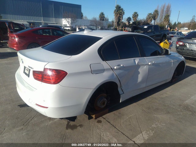 2013 Bmw 3 Series 328i მანქანა იყიდება აუქციონზე, vin: WBA3C1C52DF441551, აუქციონის ნომერი: 35637749