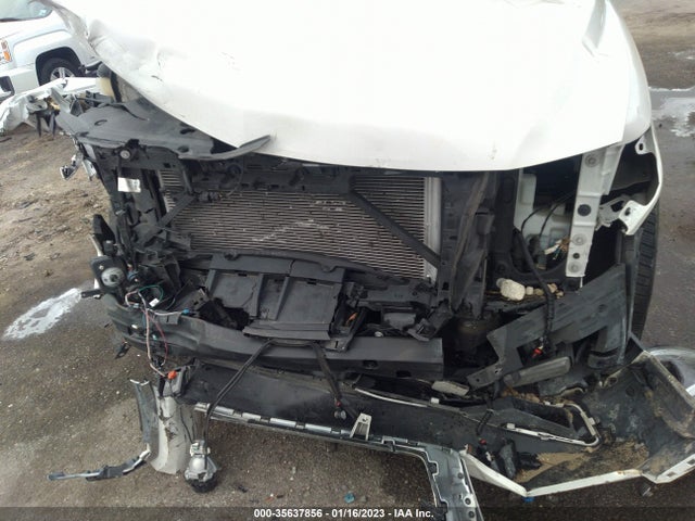2016 Chevrolet Suburban, VIN: 1GNSCJKC6GR477655