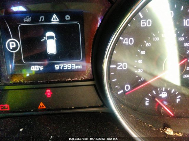 KNDMB5C17H6266041 KIA SEDONA LX