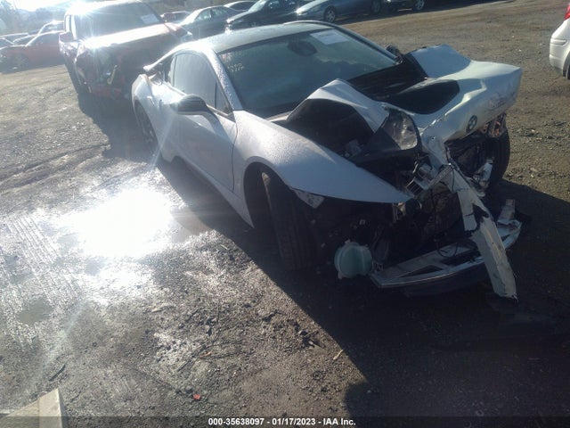 2015 BMW i8, VIN: WBY2Z2C58FV392656