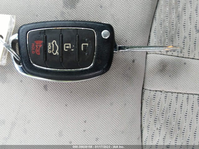 2017 Hyundai Sonata, VIN: 5NPE34AF8HH563710
