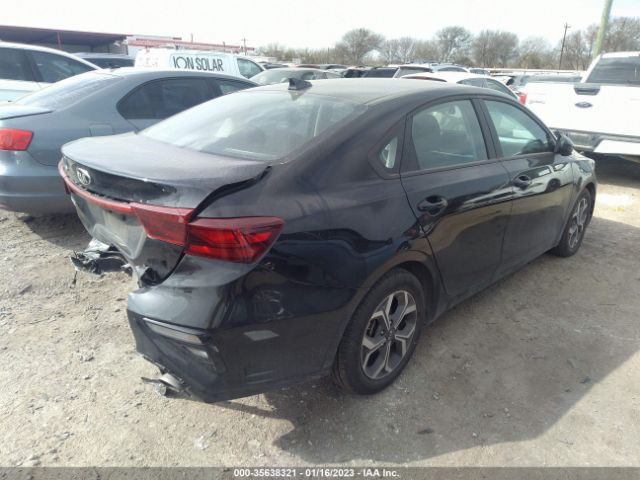 3KPF24AD5ME307058 KIA Forte Lxs