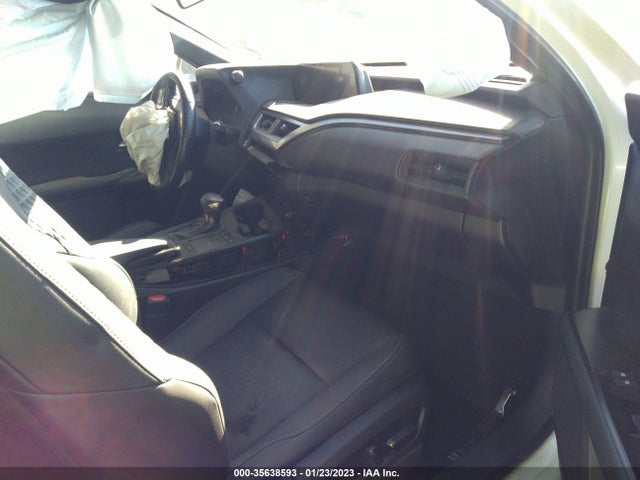 2022 Lexus UX, VIN: JTHX9JBH7N2055651
