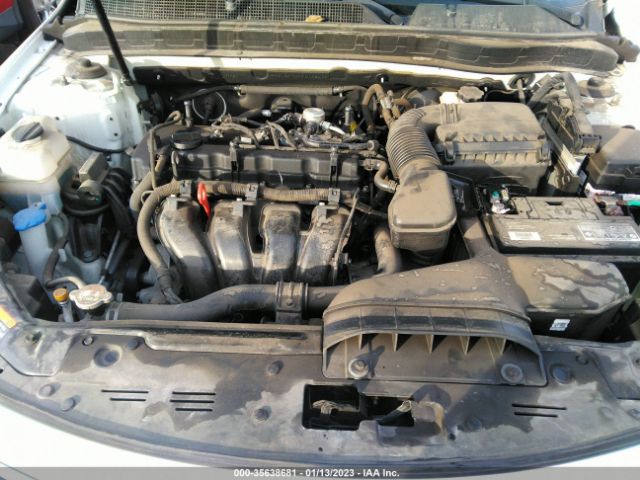 KNAGM4A71F5664483 KIA Optima Lx