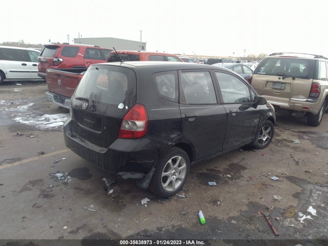 2007 HONDA FIT VIN: JHMGD38427S001255