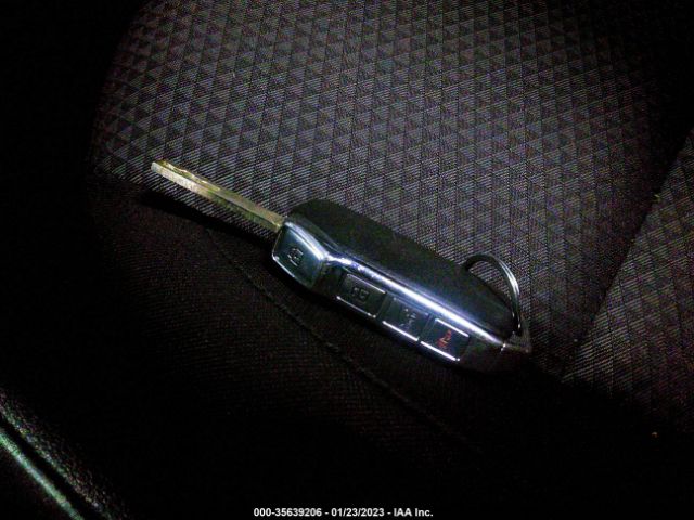 KNDJ23AU7L7022221 KIA SOUL LX
