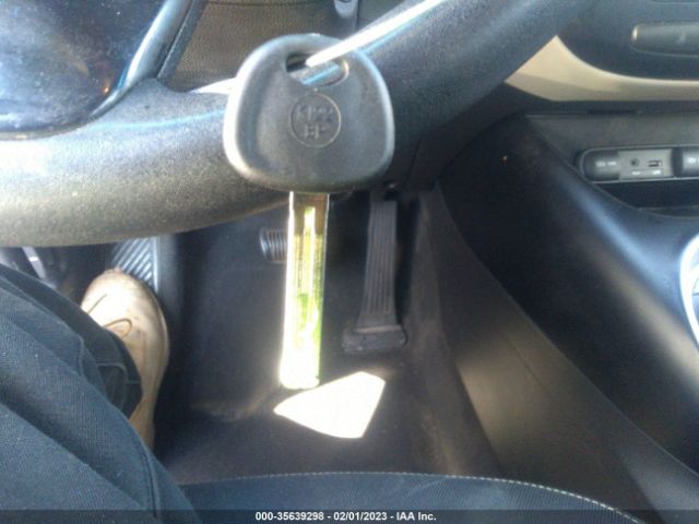 KNDJP3A51E7718957 KIA SOUL +