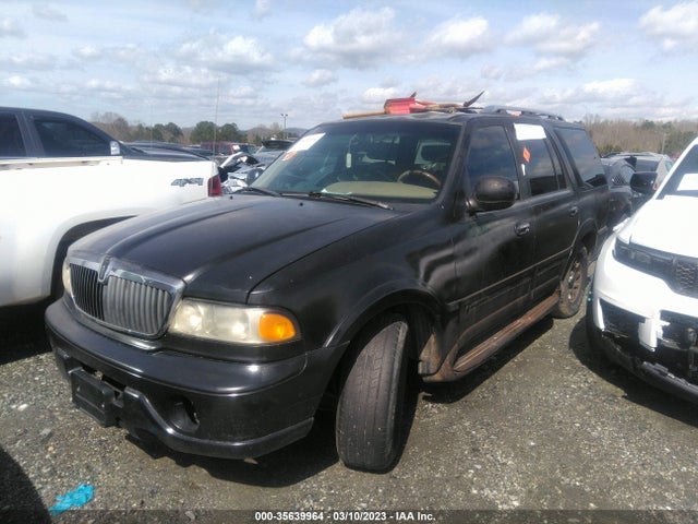 Lincoln Navigator 1998 5LMRU27L9WLJ45903 Image 2