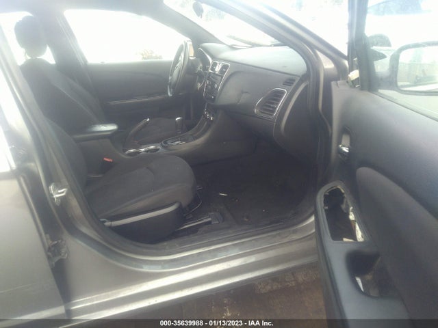 Chrysler 200 2013 1C3CCBAB5DN686503 Image 6
