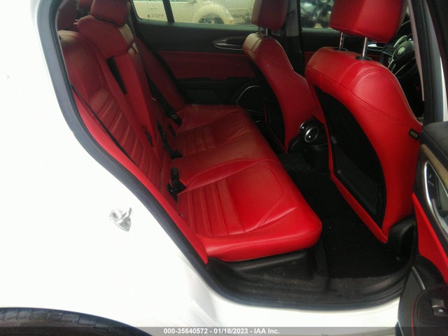 2017 Alfa Romeo Giulia, VIN: ZARFAEEN3H7551122