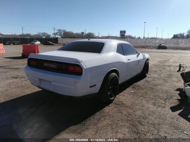 2C3CDYBT3EH299126 Dodge Challenger R/t