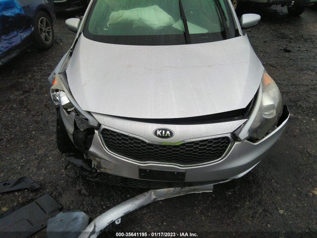 2015 KIA FORTE LX VIN: KNAFK4A64F5282019