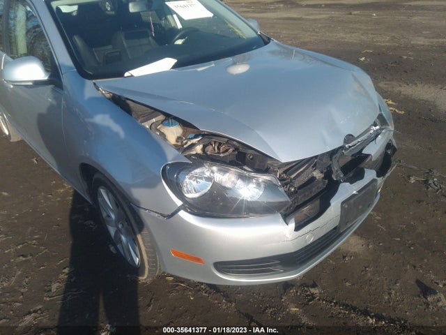 2013 VOLKSWAGEN JETTA SPORTWAGEN TDI W/SUNROOF VIN: 3VWPL7AJ9DM689073