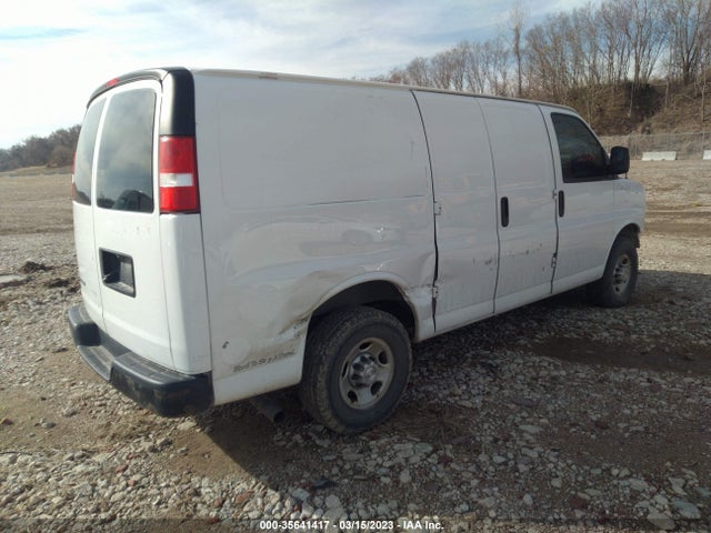 Chevrolet EXPRESS CARGO VAN 2017 1GCWGAFF7H1187024 Image 5