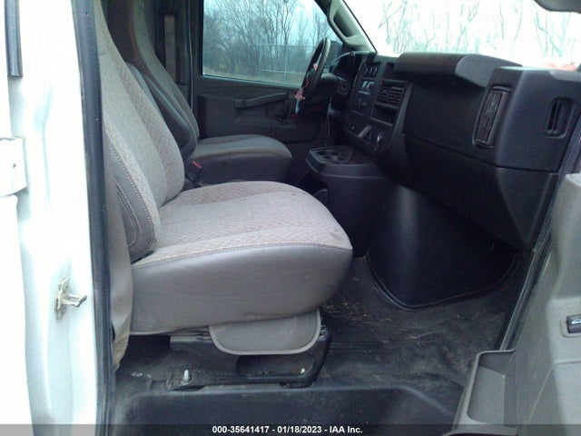 Chevrolet EXPRESS CARGO VAN 2017 1GCWGAFF7H1187024 Image 6