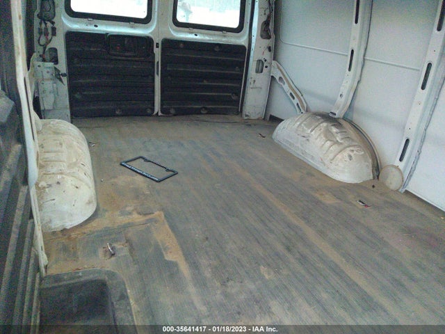 Chevrolet EXPRESS CARGO VAN 2017 1GCWGAFF7H1187024 Image 9