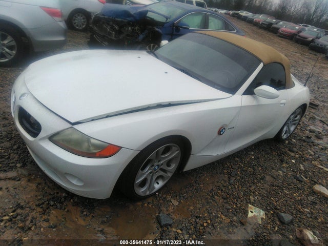 BMW Z4 2004 4USBT535X4LU07374 Image 2