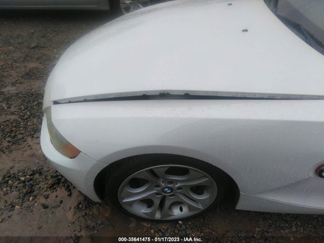 BMW Z4 2004 4USBT535X4LU07374 Image 8