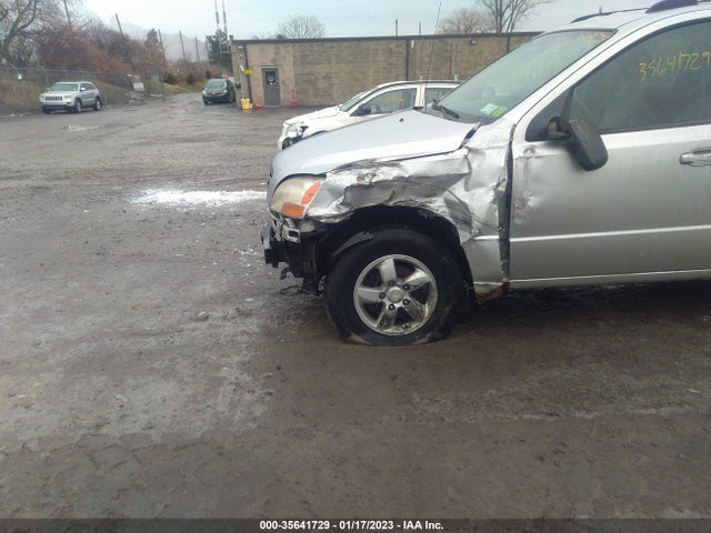 2008 KIA SORENTO LX VIN: KNDJC735885827190