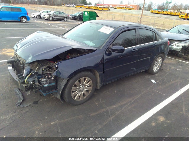 1C3CCBAB4EN142270 Chrysler 200 LX