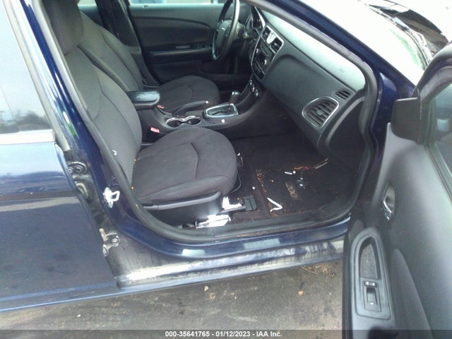 1C3CCBAB4EN142270 Chrysler 200 LX