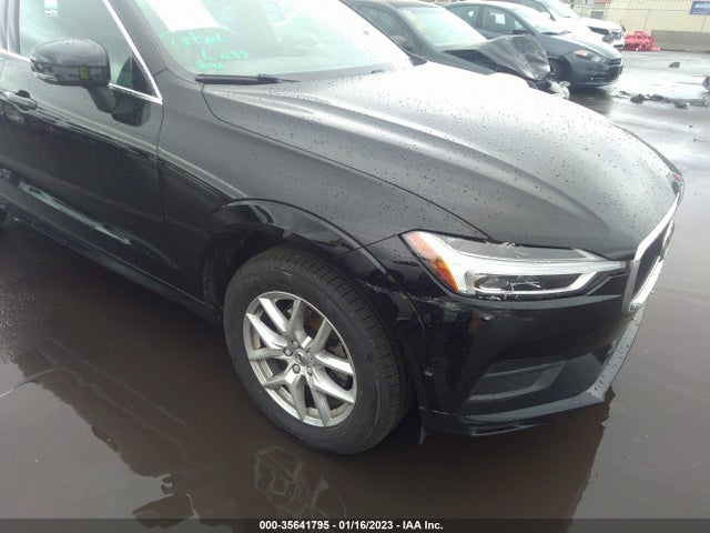 2019 Volvo XC60, VIN: LYV102DK4KB316745