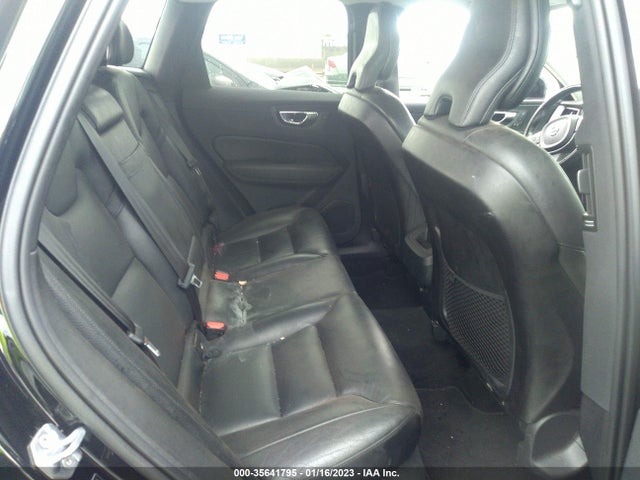 2019 Volvo XC60, VIN: LYV102DK4KB316745