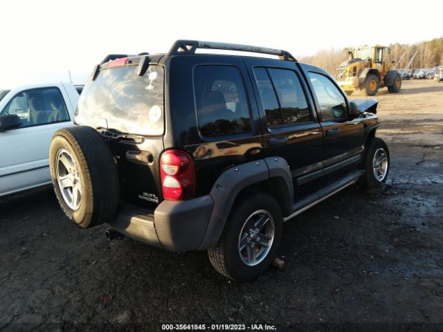 1J4GK38K35W600204 Jeep Liberty Renegade