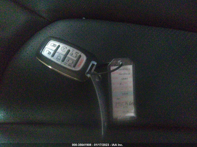 2022 Chrysler Pacifica, VIN: 2C4RC1BG4NR168557