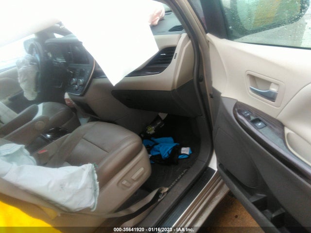2017 Toyota Sienna, VIN: 5TDYZ3DC6HS887367