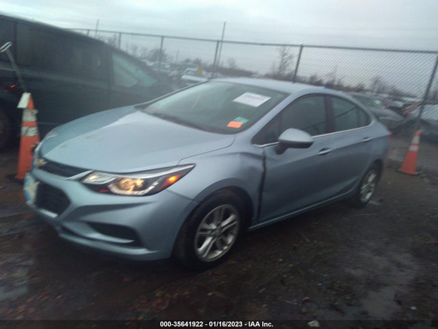 2017 Chevrolet Cruze, VIN: 1G1BE5SM7H7153123