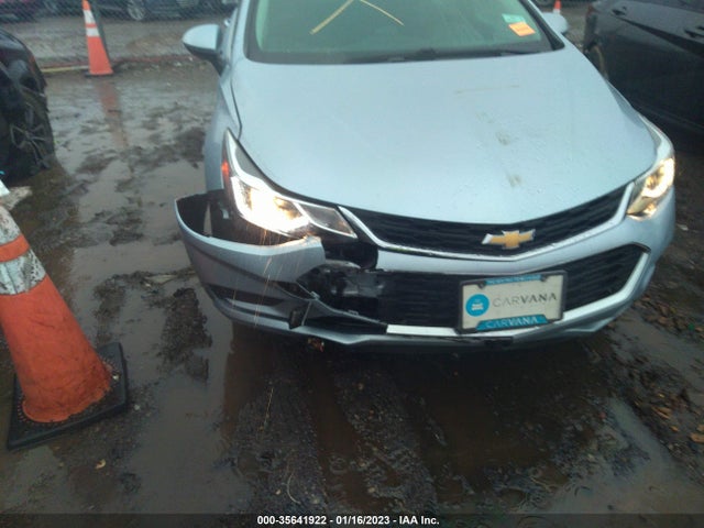 2017 Chevrolet Cruze, VIN: 1G1BE5SM7H7153123